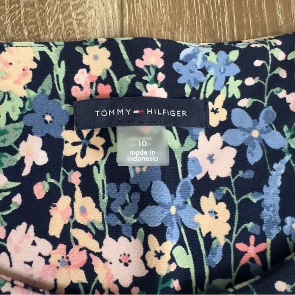 Tommy Hilfiger Size 10 Floral Printed Flutter Sleeve Tiered Ruffle Trim Dress - Picture 7 of 13